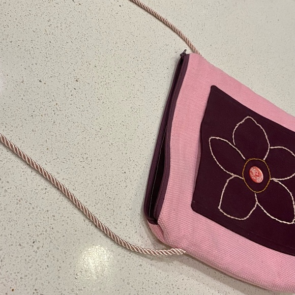 Cute Pink Vintage Flower Bag, great condition. - Picture 4 of 13